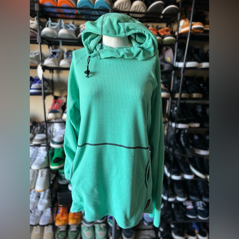 ✨New✨ Men’s Melanzana Microgrid hoodie v2 -  Large